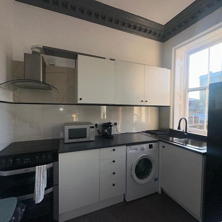 First Floor One Bed Apartment In Central West Лондон Экстерьер фото