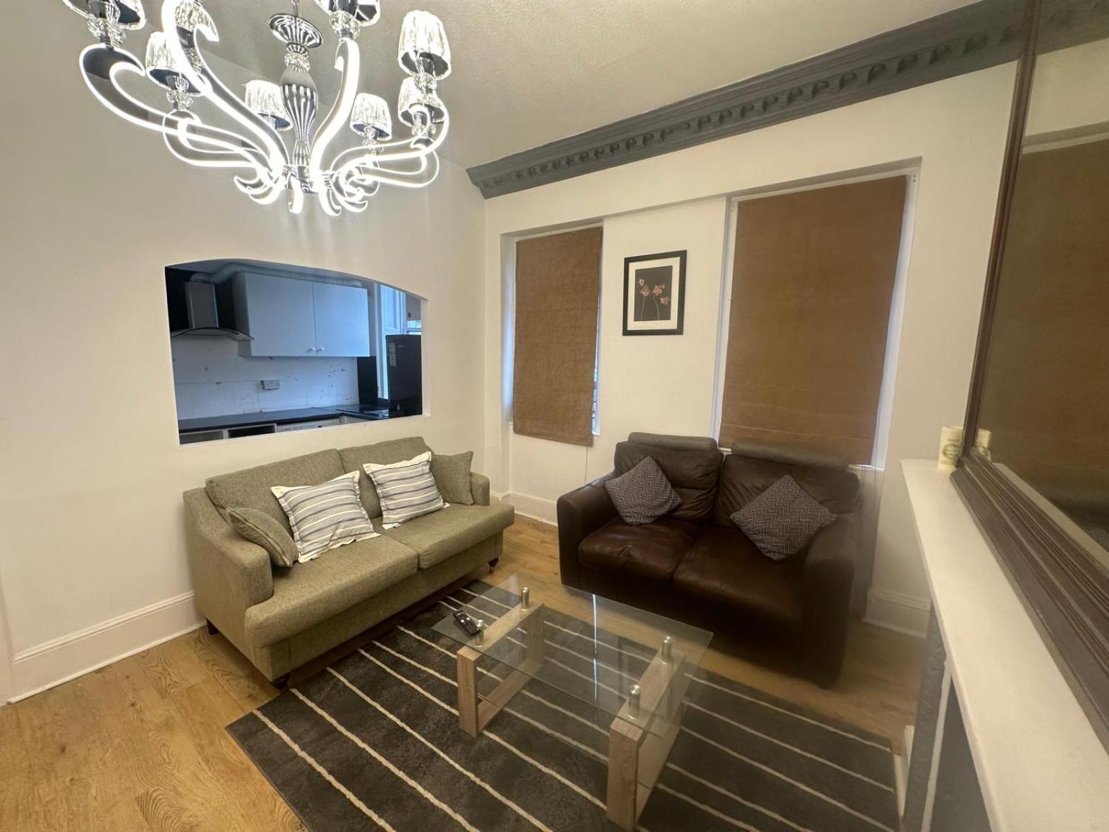 First Floor One Bed Apartment In Central West Лондон Экстерьер фото