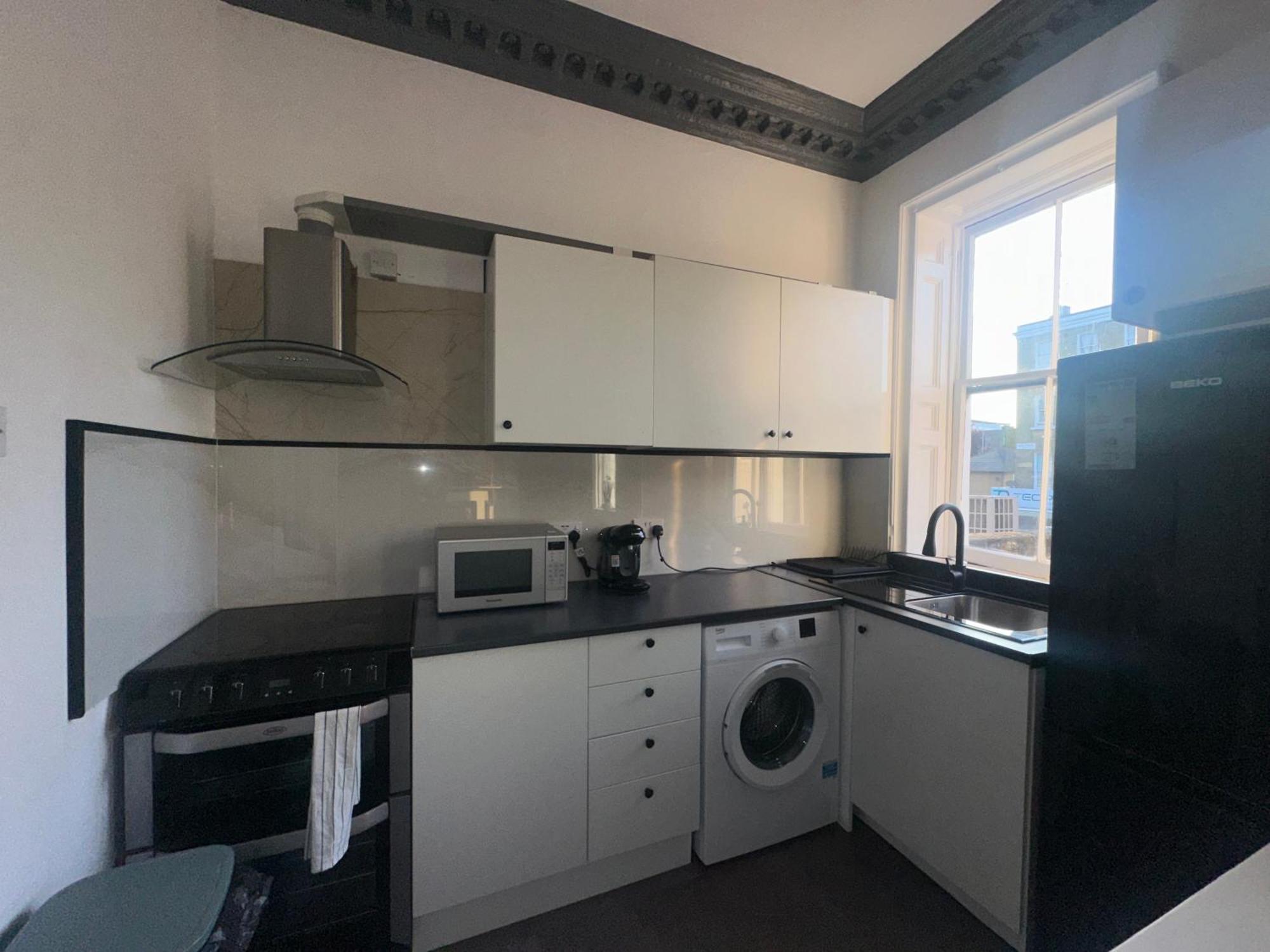 First Floor One Bed Apartment In Central West Лондон Экстерьер фото